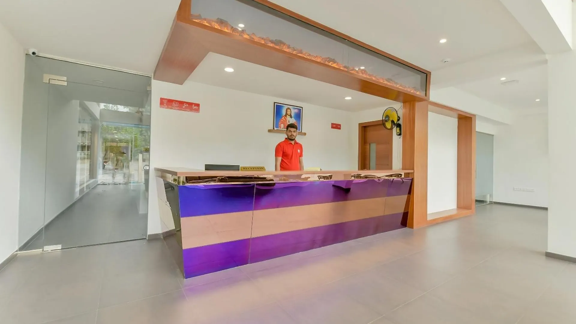 Super Townhouse Edassery Blue Bells Angamaly Hotel