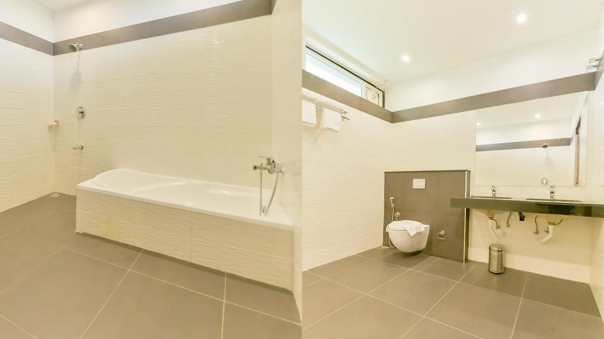 Super Townhouse Edassery Blue Bells Angamaly Hotel