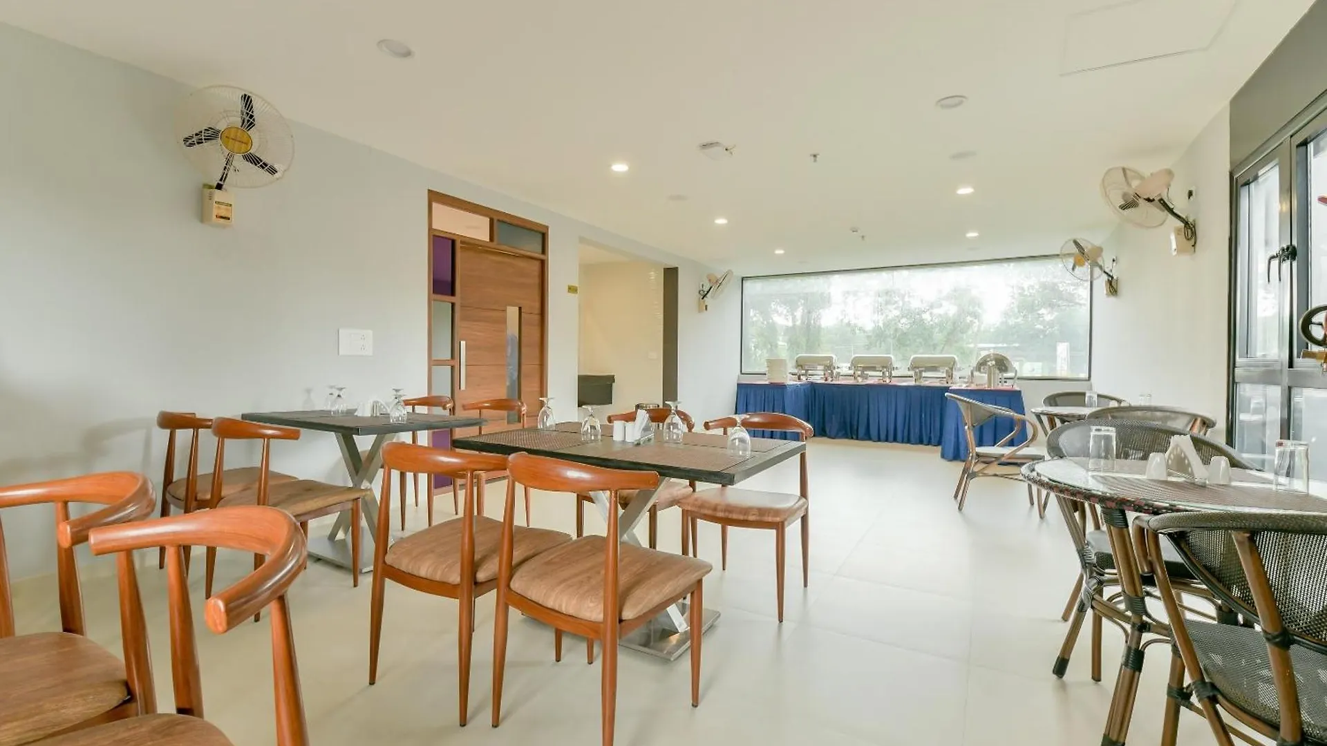 Hotel Super Townhouse Edassery Blue Bells Angamaly