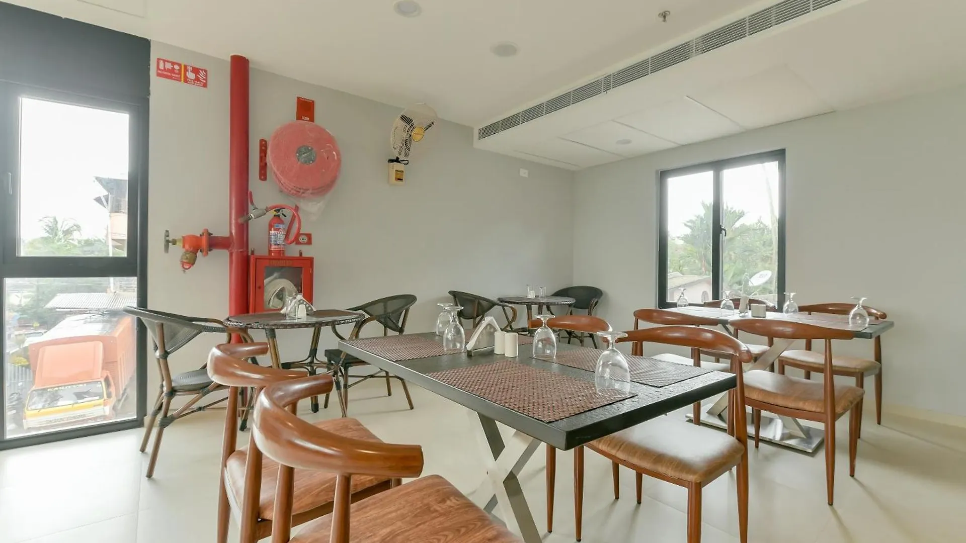 Hotel Super Townhouse Edassery Blue Bells Angamaly